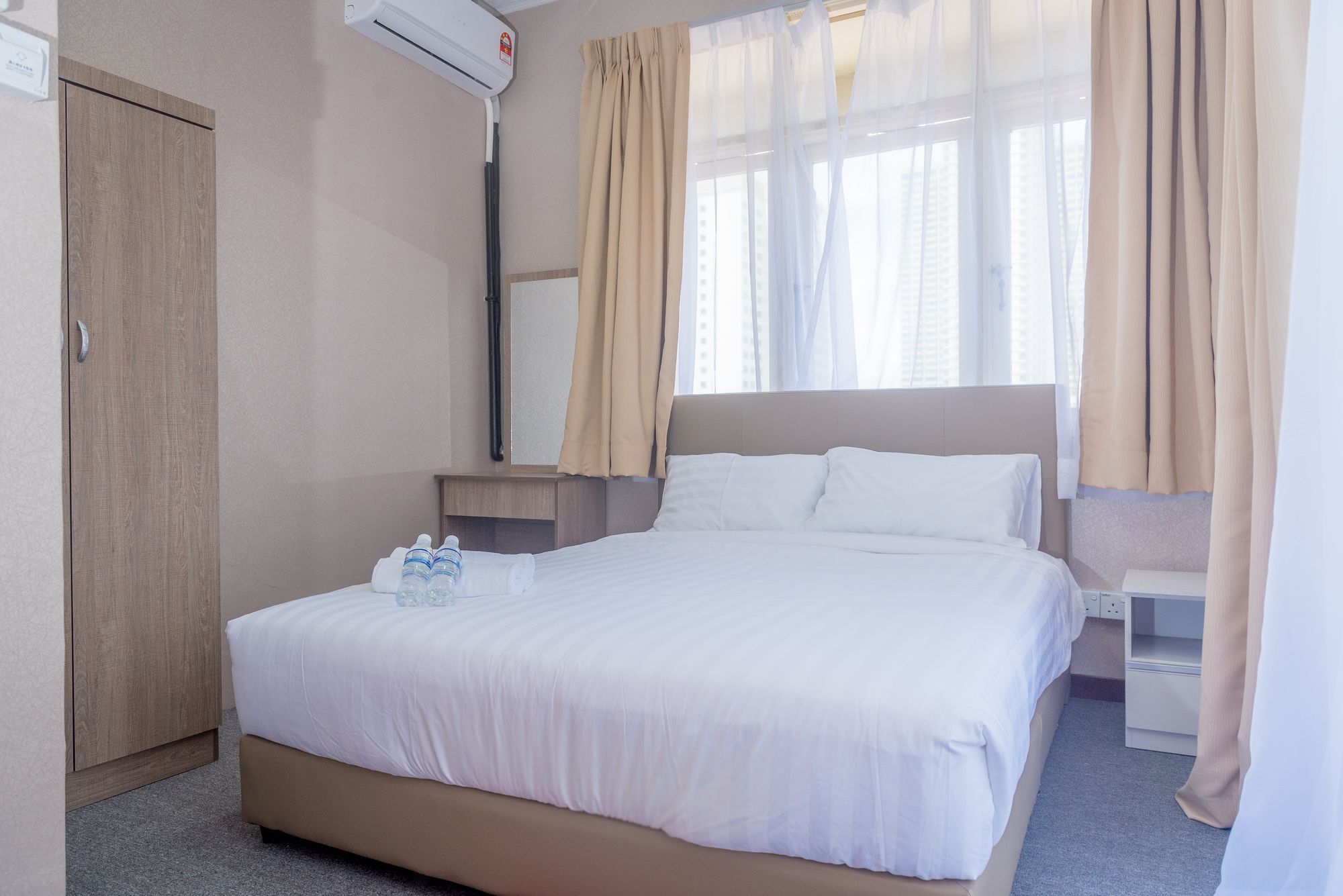 Spot On 89645 Ong'S Court George Town Exterior foto