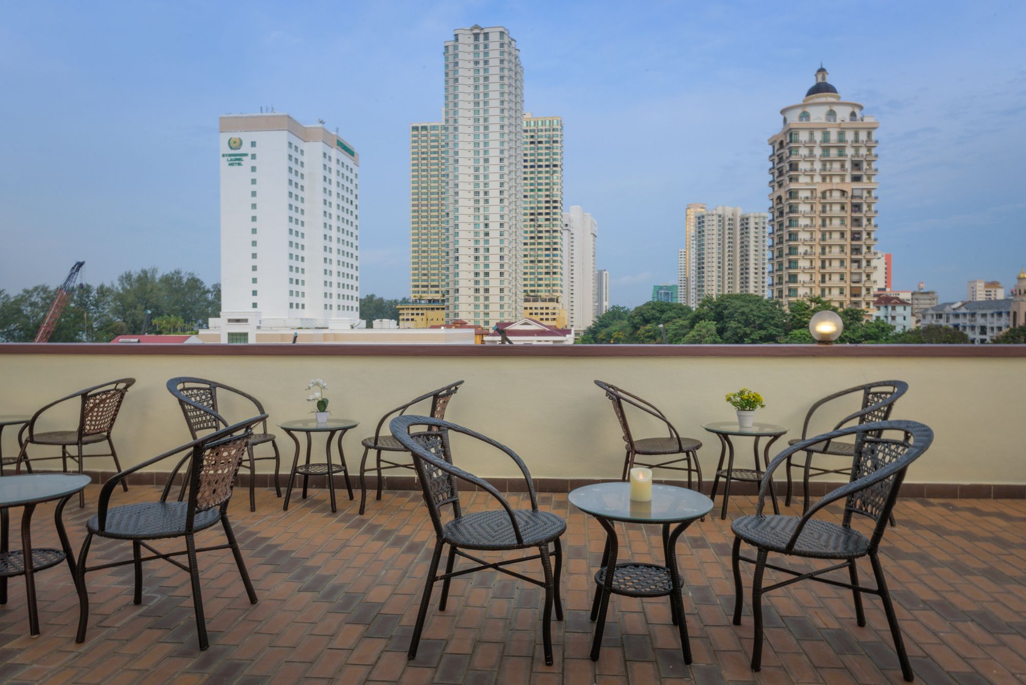 Spot On 89645 Ong'S Court George Town Exterior foto